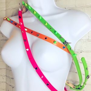 ☠️ Neon Orange Spiked Belt with Skulls 🦄